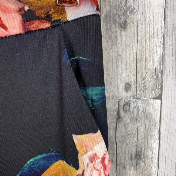 Topshop Satin Floral Butterfly Crop Trouser Size 4 - Picture 3 of 8